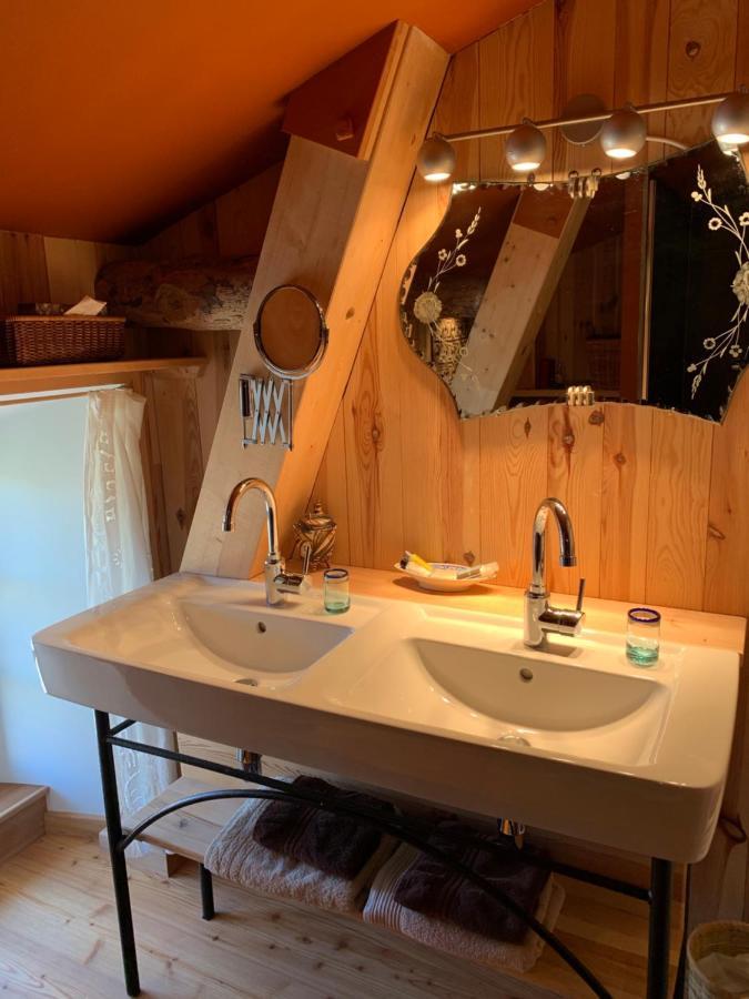 Le Potala Bed & Breakfast Le Bouchet-Saint-Nicolas ภายนอก รูปภาพ