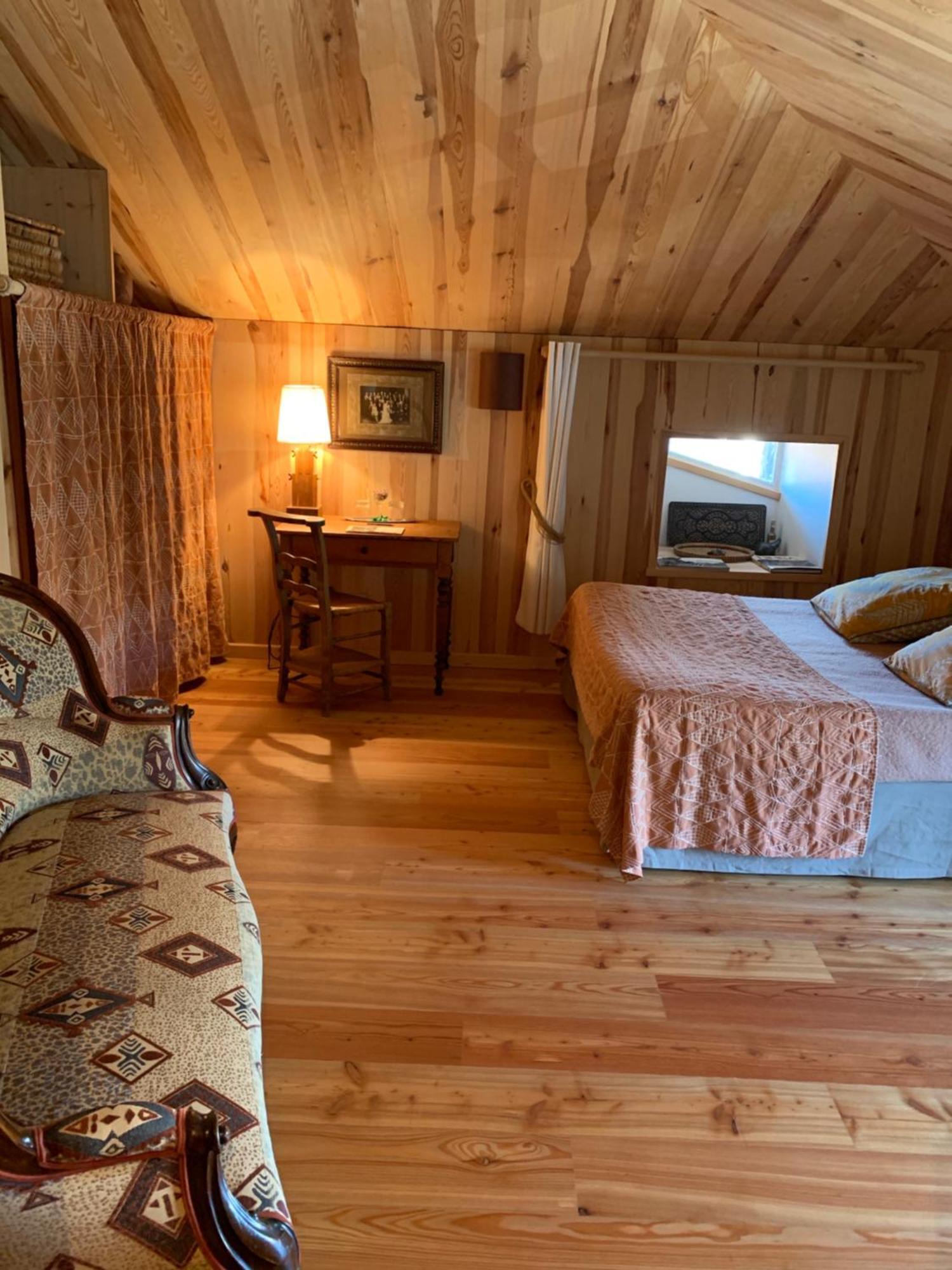 Le Potala Bed & Breakfast Le Bouchet-Saint-Nicolas ภายนอก รูปภาพ