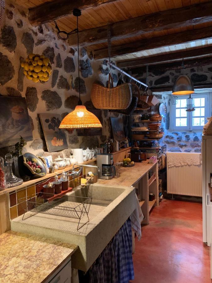 Le Potala Bed & Breakfast Le Bouchet-Saint-Nicolas ภายนอก รูปภาพ
