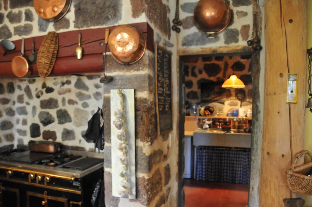 Le Potala Bed & Breakfast Le Bouchet-Saint-Nicolas ภายนอก รูปภาพ