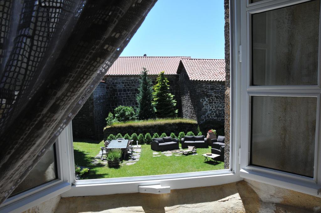 Le Potala Bed & Breakfast Le Bouchet-Saint-Nicolas ภายนอก รูปภาพ